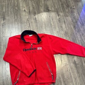 Reebok women’s oversized Red Classic Pullover size Large